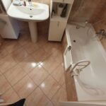 salle-de-bain-rénovée - porte-de-baignoire-magic-bad - installation-sécurisée - seniors - moselle - grand-est